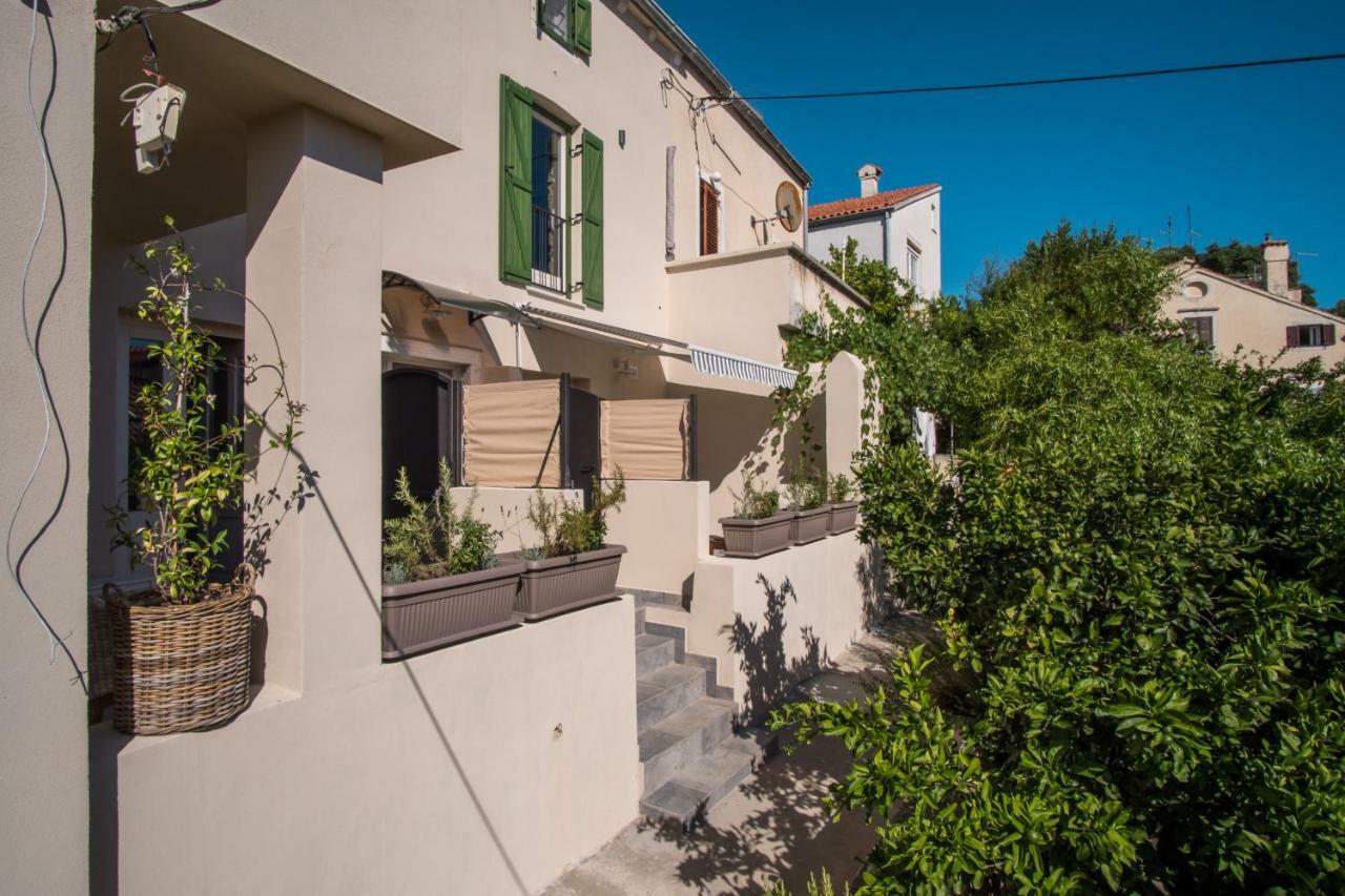 Ferienwohnung Casa Rustica Mali Lošinj Exterior foto